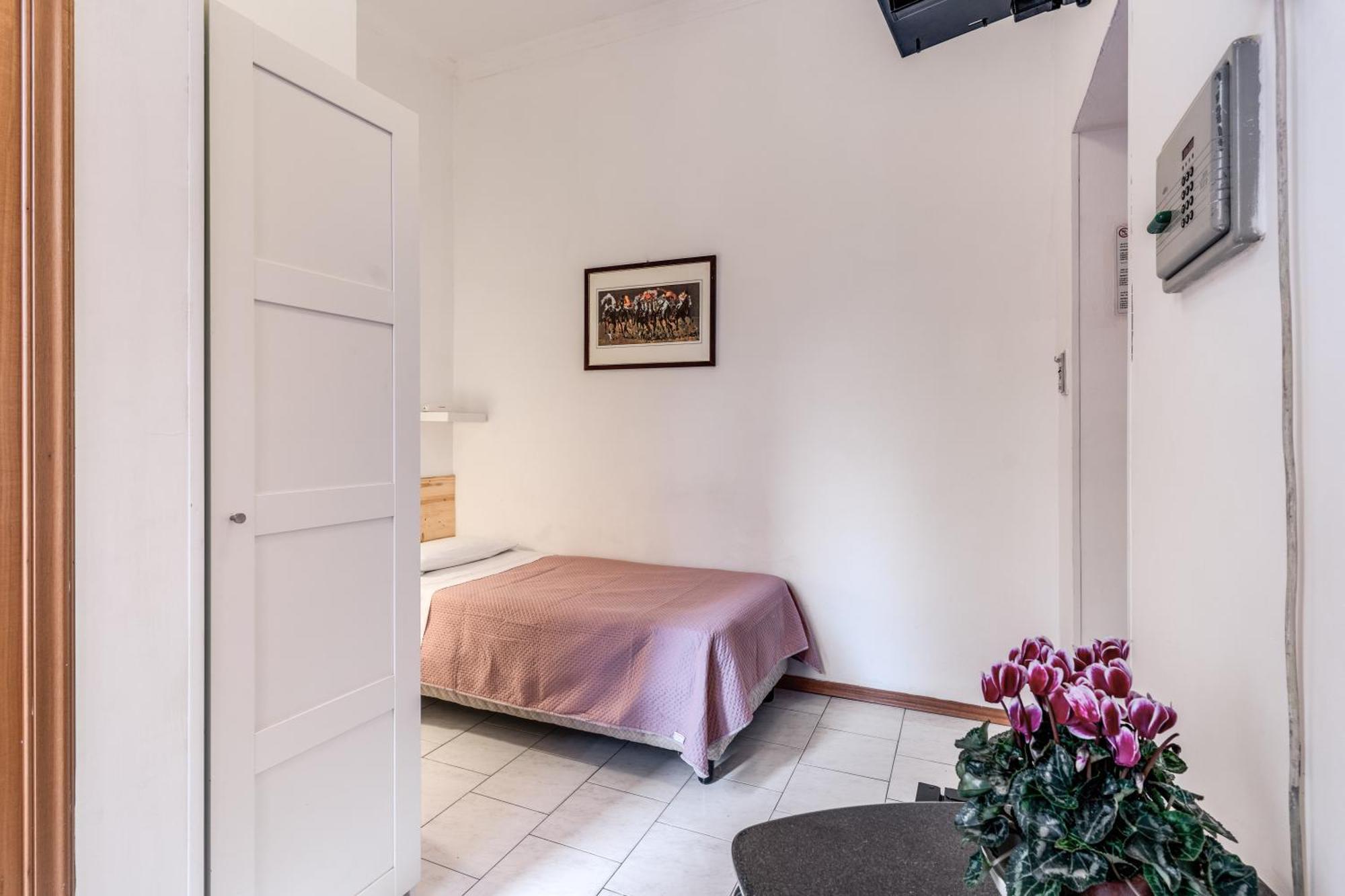 Hotel Altavilla 9 Рим Экстерьер фото