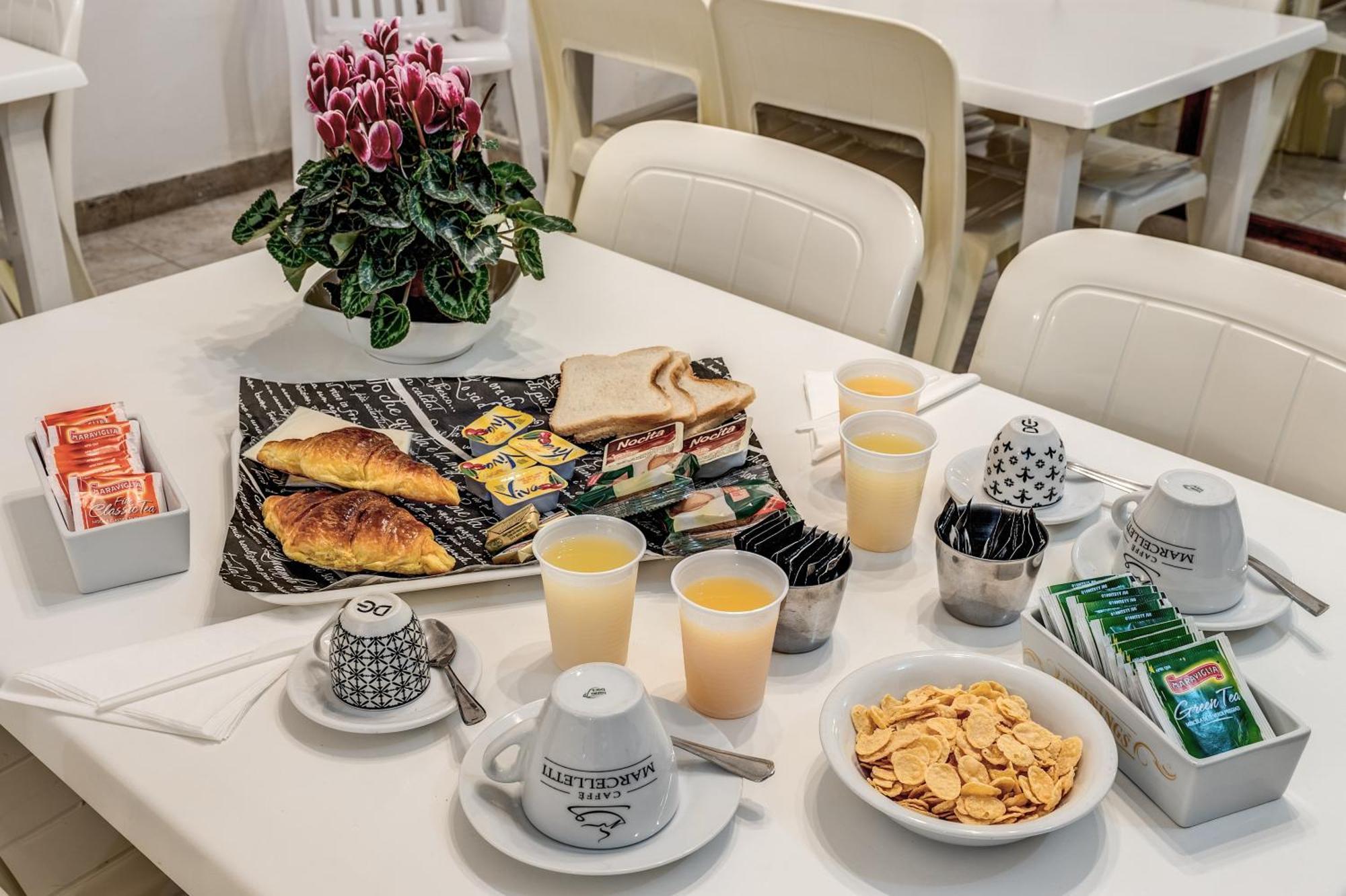 Hotel Altavilla 9 Рим Экстерьер фото