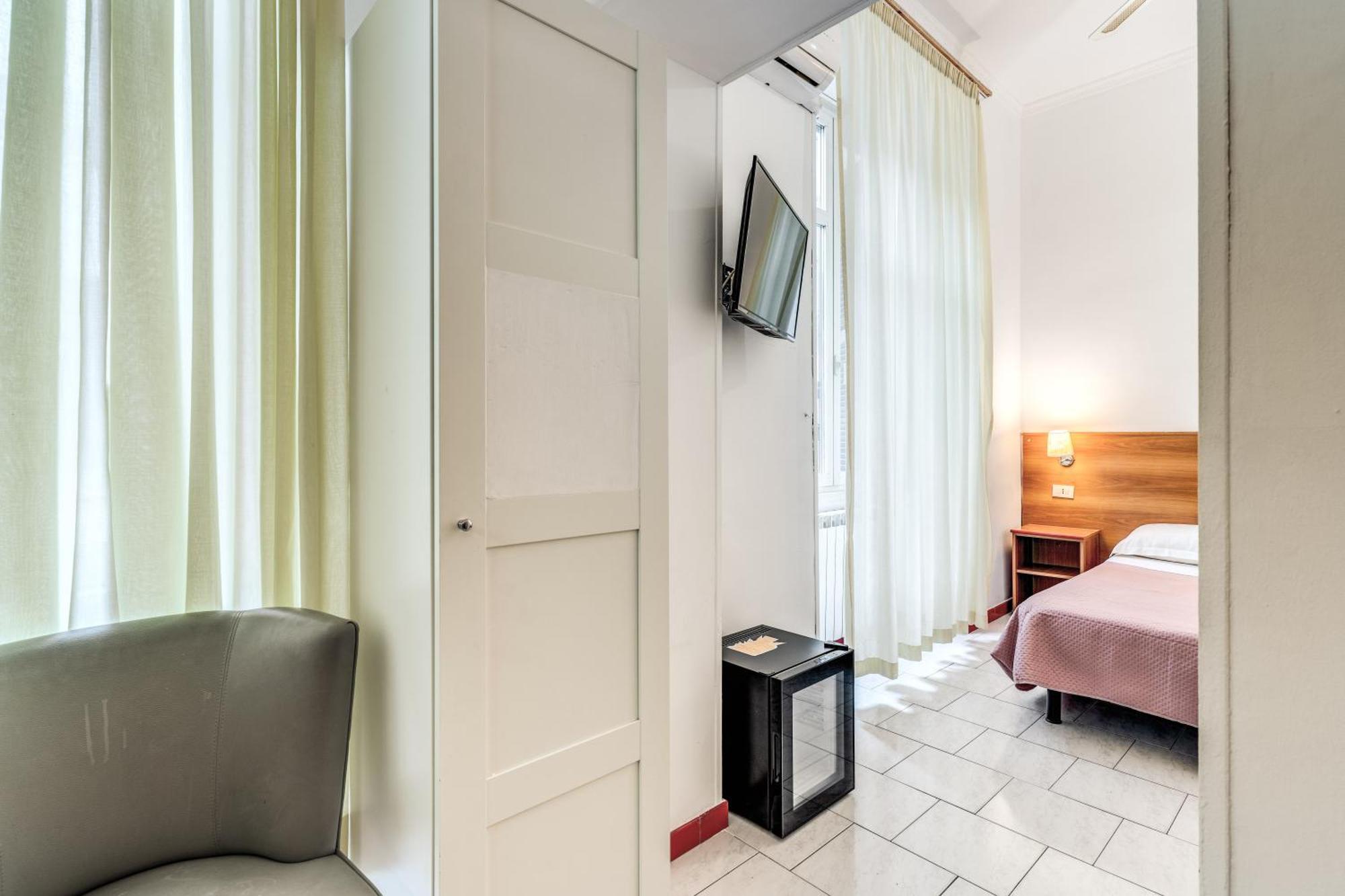 Hotel Altavilla 9 Рим Экстерьер фото