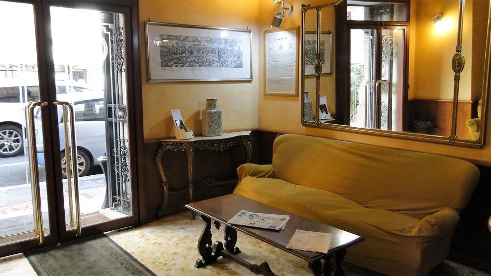 Hotel Altavilla 9 Рим Экстерьер фото