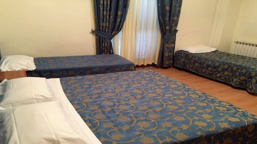Hotel Altavilla 9 Рим Экстерьер фото