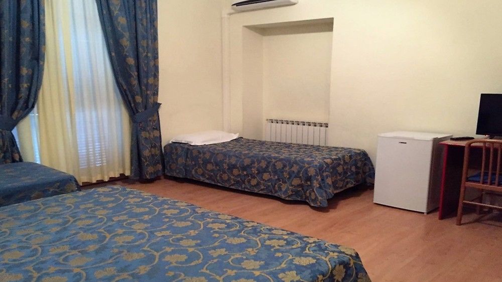 Hotel Altavilla 9 Рим Экстерьер фото